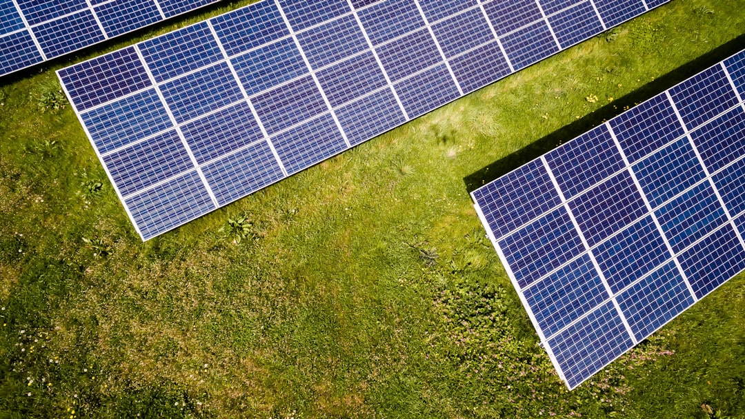 découvrez les avantages des panneaux solaires pour une énergie propre et renouvelable. transformez votre consommation d'électricité et réduisez votre empreinte carbone grâce à nos solutions solaires innovantes. optez pour un avenir durable dès aujourd'hui!