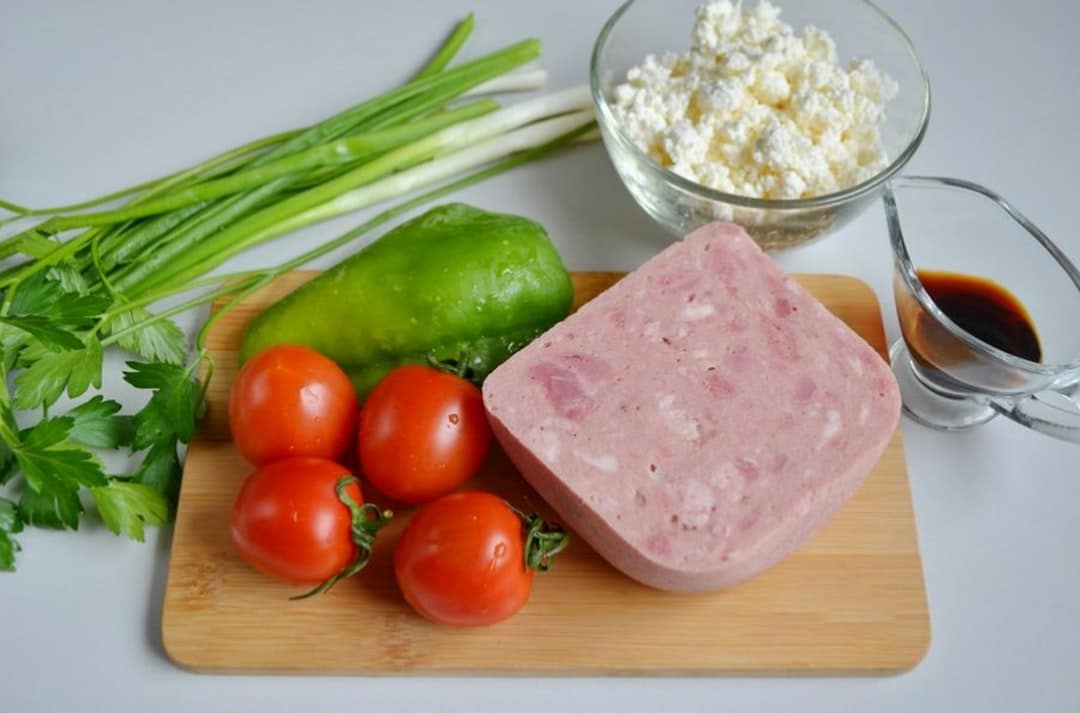 découvrez le monde délicieux des tourtes salées avec nos recettes savoureuses. que ce soit pour un dîner en famille, un repas entre amis ou un pique-nique, nos tourtes salées allient goûts et textures pour ravir vos papilles. explorez des ingrédients frais et des combinaisons innovantes qui transformeront chaque bouchée en un moment inoubliable.