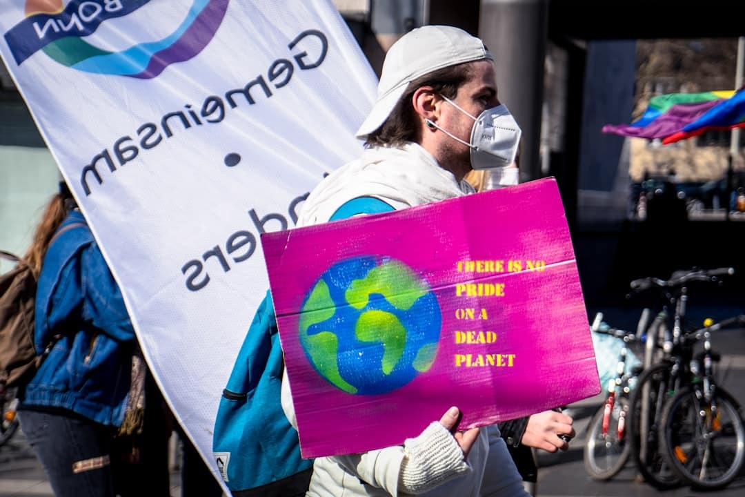 découvrez le monde passionnant des rallyes automobile : des courses palpitantes, des paysages à couper le souffle et une communauté de passionnés prêts à partager leur expérience. plongez dans l'univers des rallies et vivez l'adrénaline de la compétition !